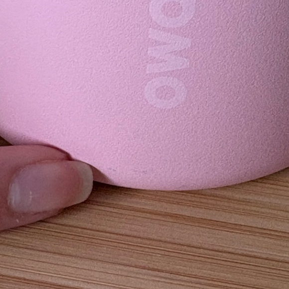 Owala Pink Water Bottle - Picture 2 of 4